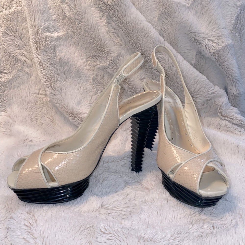 BCBG Icy Foam Color Snake/Patent Heels